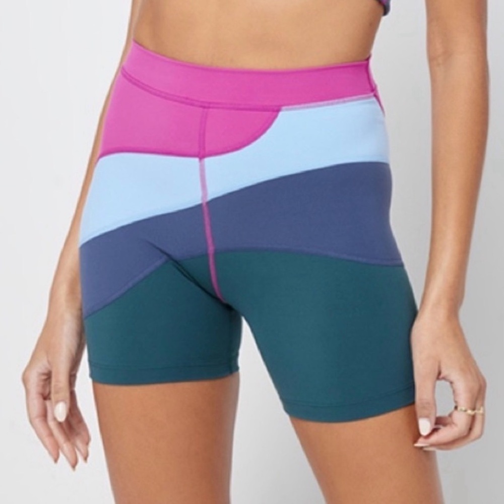 L*space New Heights Biker Shorts size Small